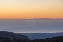 La Corse au lever du soleil vu depuis le plateau du Calern