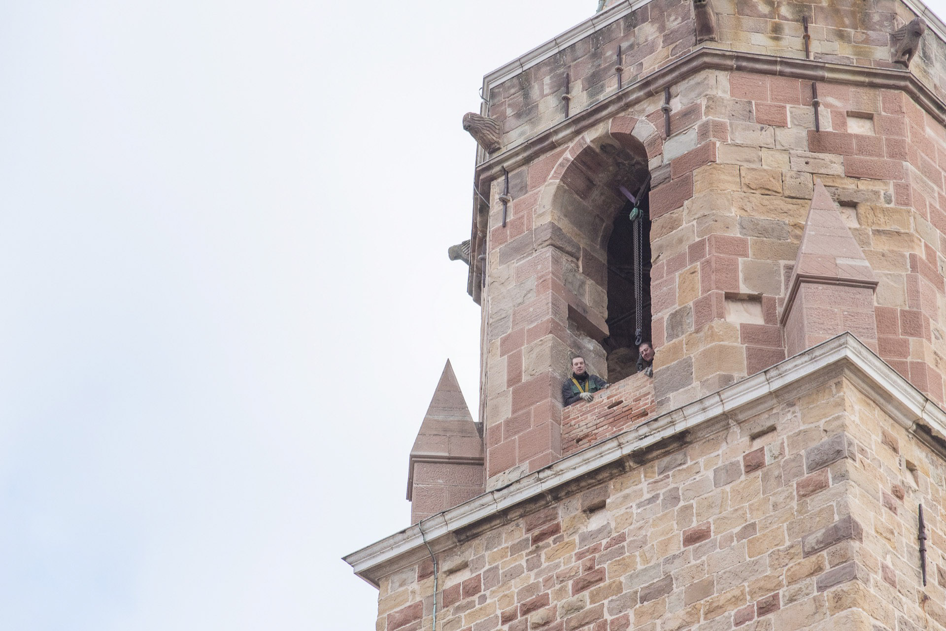 Dépose pour restauration des 4 cloches de la cathédrale de Fréjus
